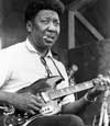 Muddy Waters et sa guitare électrique